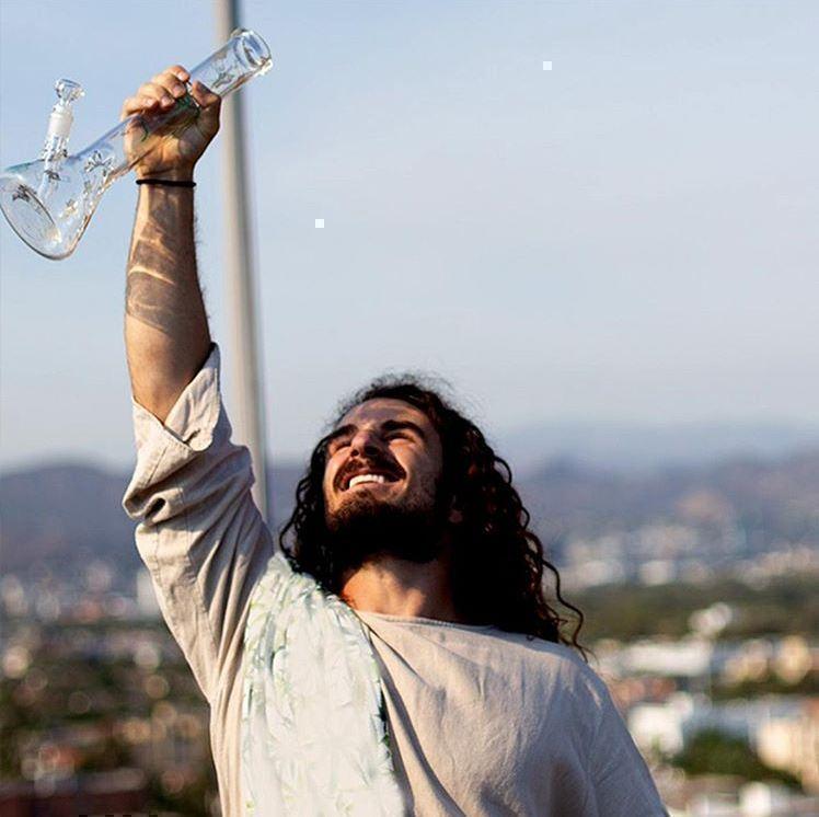 10 Bongs and Dab Rigs You Need for 2019